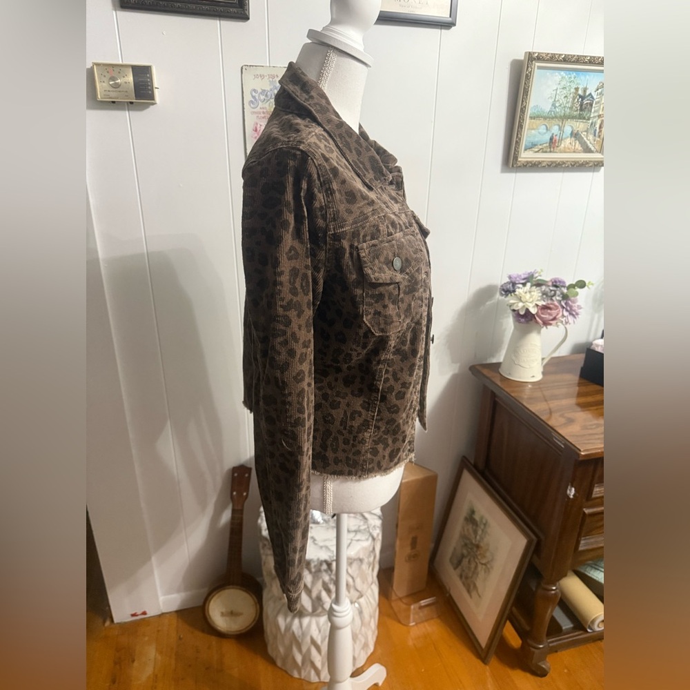 Chic Kut from the Kloth Leopard Corduroy Jacket – Size Small - Picture 3 of 7